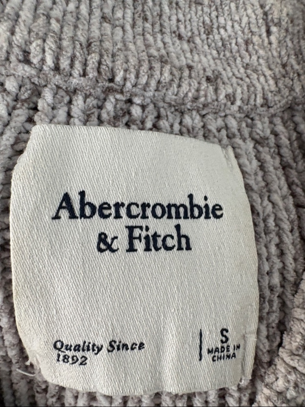 Abercrombie & Fitch Neutral Taupe Crewneck Sweater Size Small - Picture 11 of 12